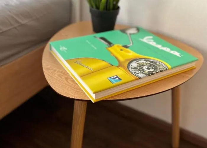 Apartment - Graphite Modern 3-room - Stylish Grey Interior - Spacious Terrace - Fully Equipped Kitchen - Wi-fi - Renovated 2024 - & Convenient Location - Free Parking - Near Bus & Airport - Duisburg